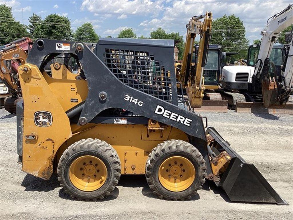 2017 DEERE 314G SKID STEER LOADER