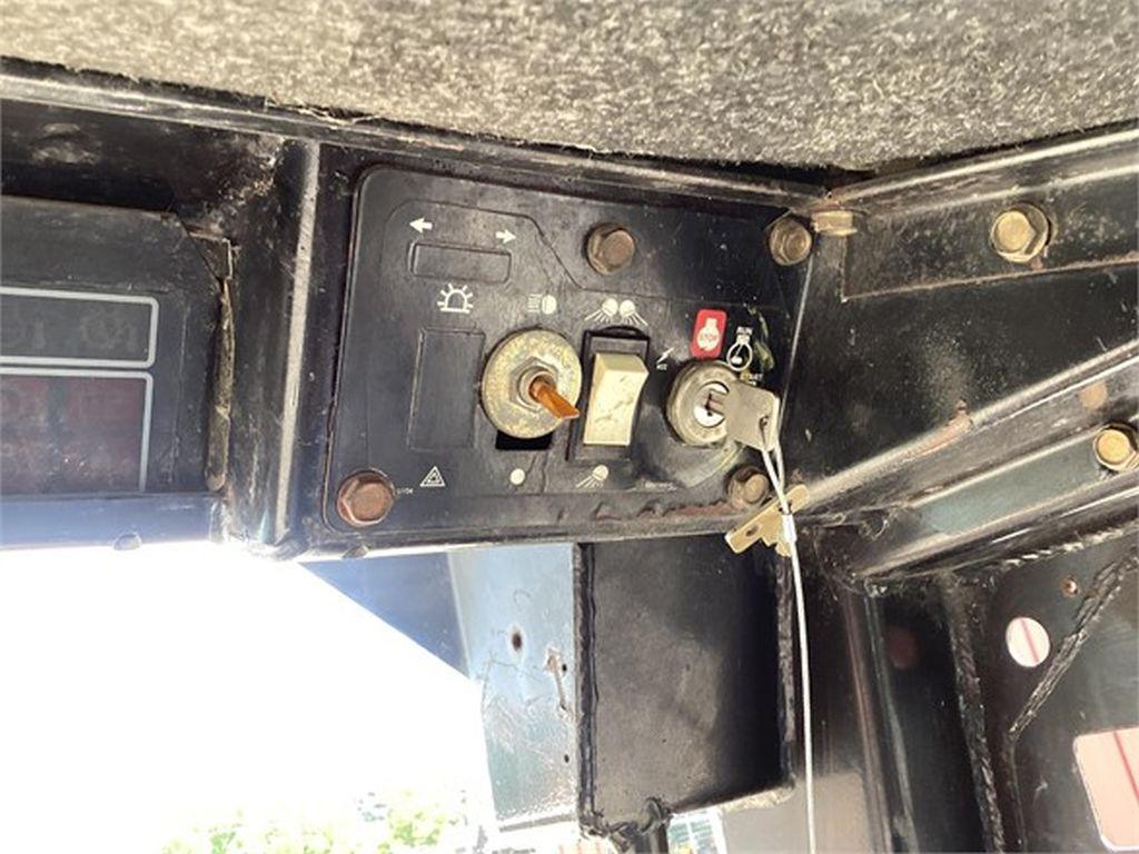 1996 NEW HOLLAND LX485 SKID STEER LOADER