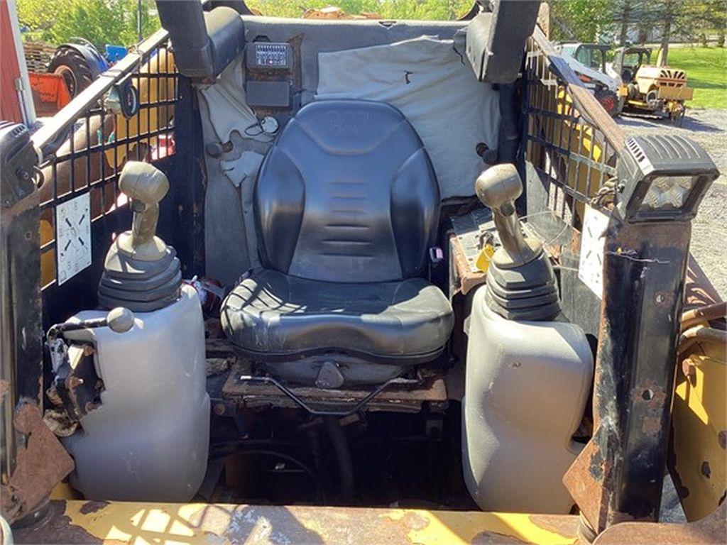 2012 CATERPILLAR 226B3 SKID STEER LOADER