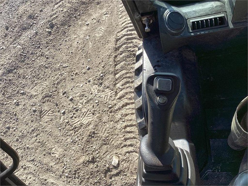 2015 JCB 135 SKID STEER LOADER