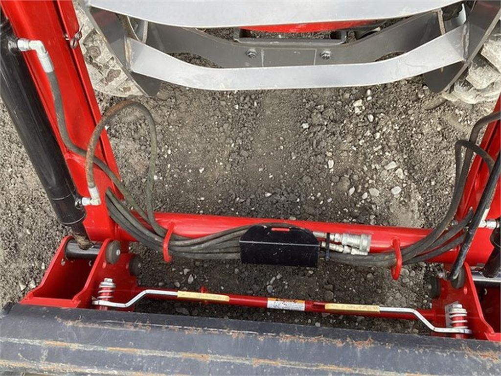 2017 MASSEY FERGUSON 1739E COMPACT TRACTOR