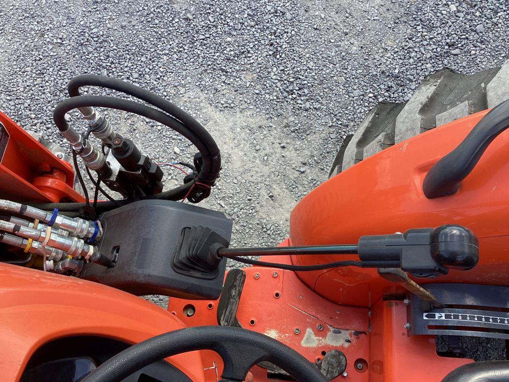 2018 KUBOTA MX5200HST FARM TRACTOR