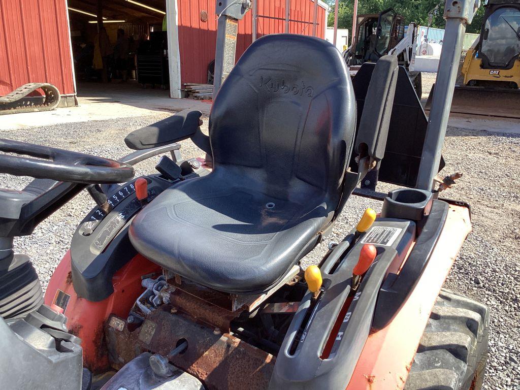 2018 KUBOTA B2601HSD COMPACT TRACTOR