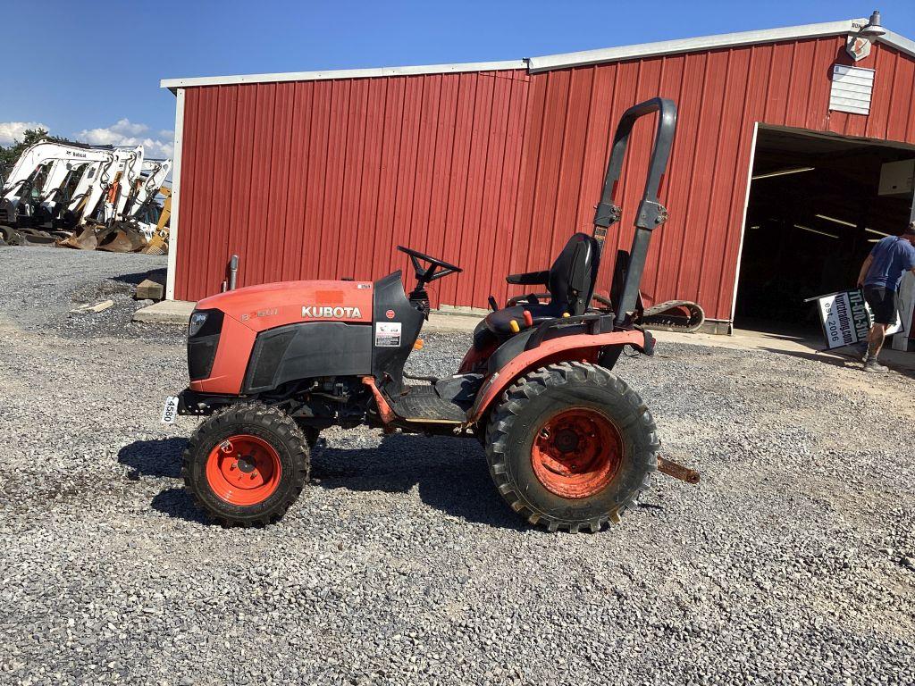 2018 KUBOTA B2601HSD COMPACT TRACTOR