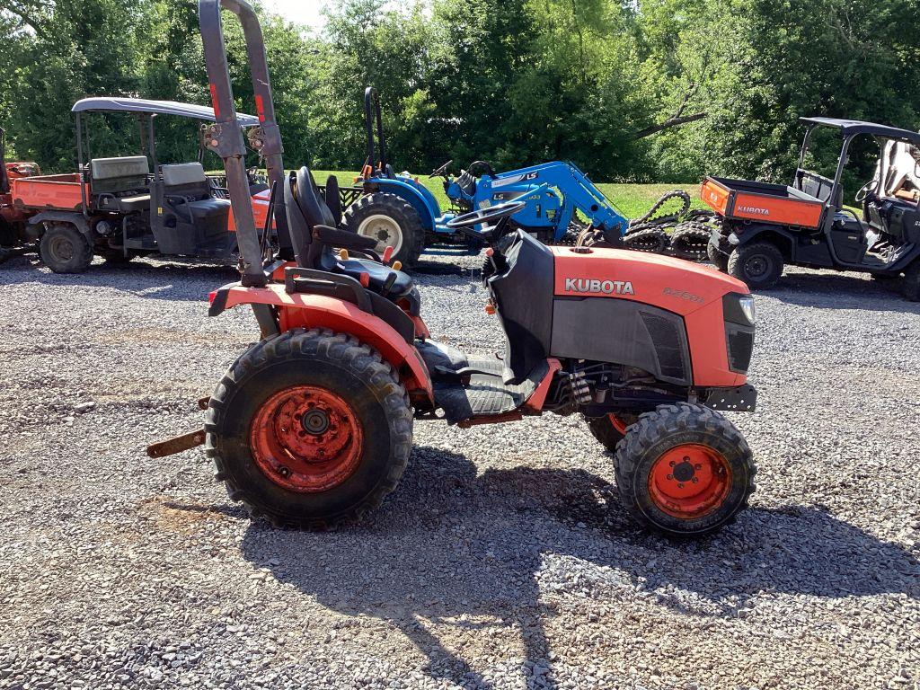 2018 KUBOTA B2601HSD COMPACT TRACTOR