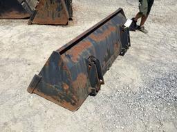 NEW HOLLAND 72" PIN ON BUCKET
