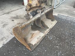 60" EXCAVATOR BUCKET