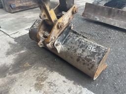 60" EXCAVATOR BUCKET