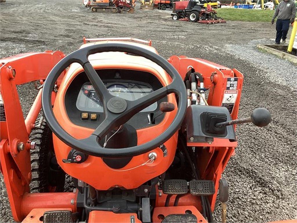 2018 KUBOTA L3301HST COMPACT TRACTOR