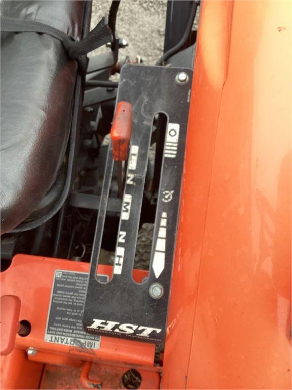 2018 KUBOTA L3301HST COMPACT TRACTOR