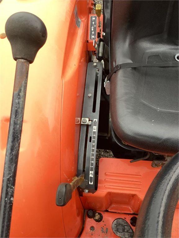 2018 KUBOTA L3301HST COMPACT TRACTOR