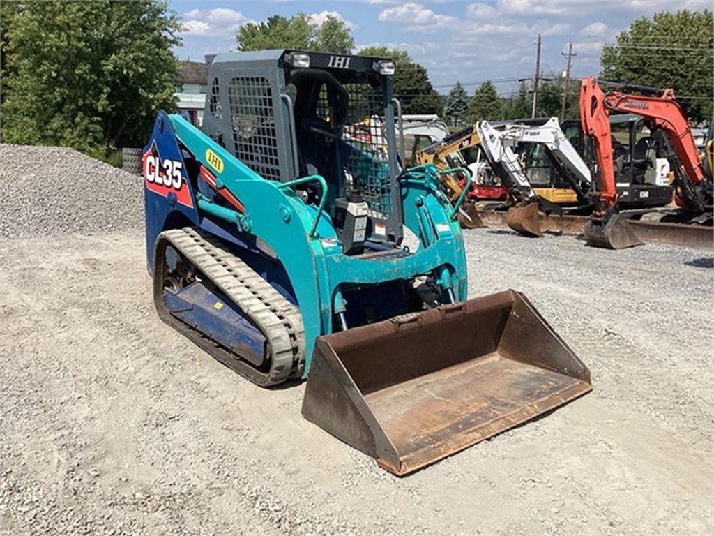 2017 IHI CL35 SKID STEER LOADER