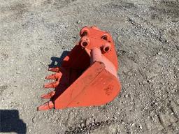 2015 KUBOTA BT2914 BUCKET