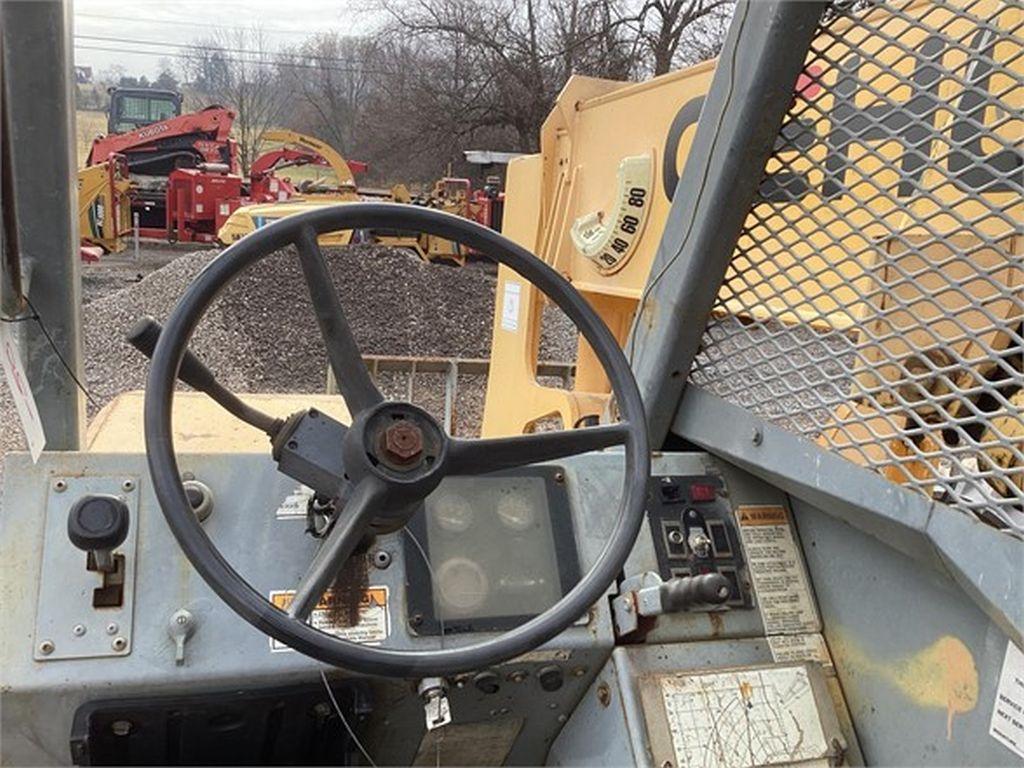 2000 GEHL 663 TELEHANDLER