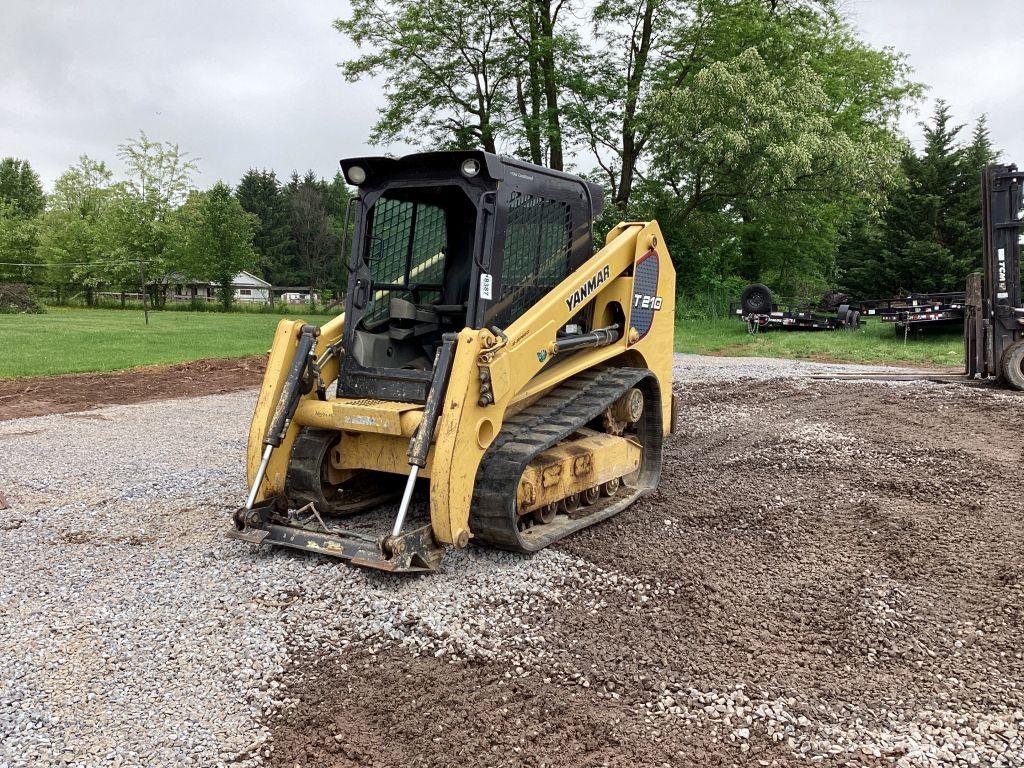 2017 YANMAR T210 SKID STEER LOADER