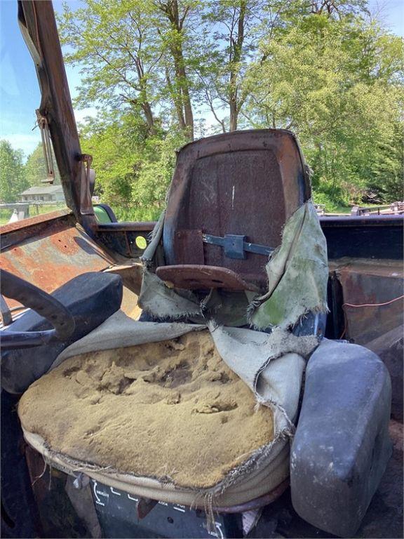 1978 JOHN DEERE 4440 FARM TRACTOR