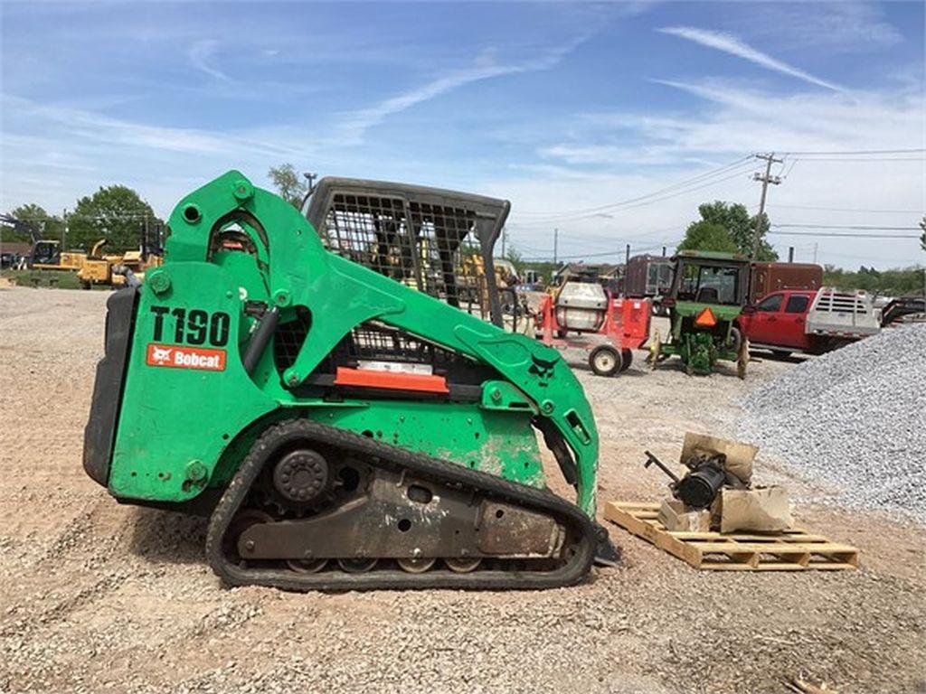 2012 BOBCAT T190 SKID STEER LOADER