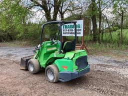 2017 AVANT 528 WHEEL LOADER