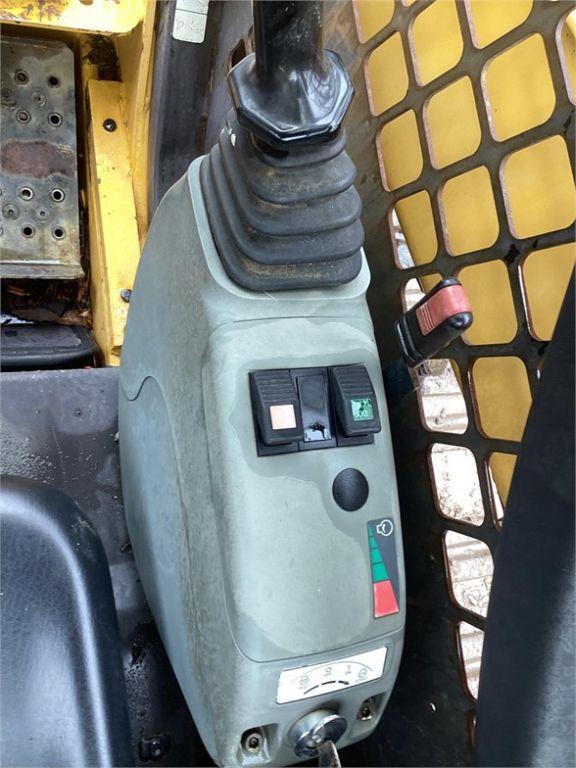 2006 KOMATSU SK820 SKID STEER LOADER