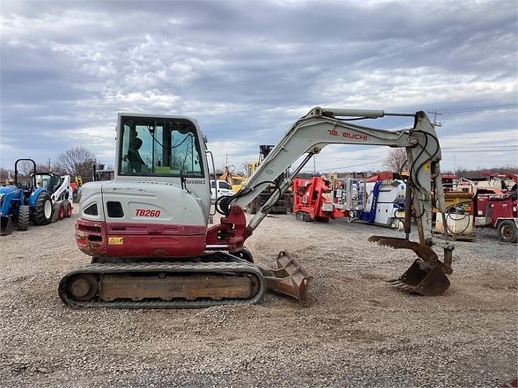 2017 DEERE 50G MINI EXCAVATOR