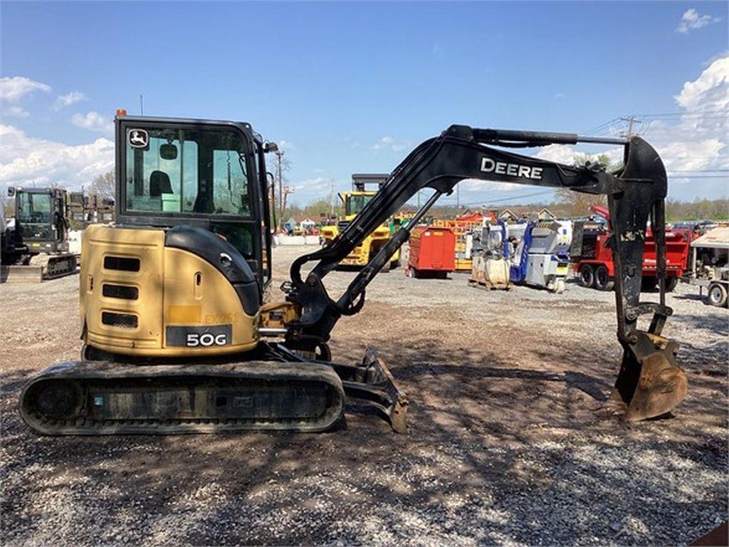 2016 DEERE 50G MINI EXCAVATOR