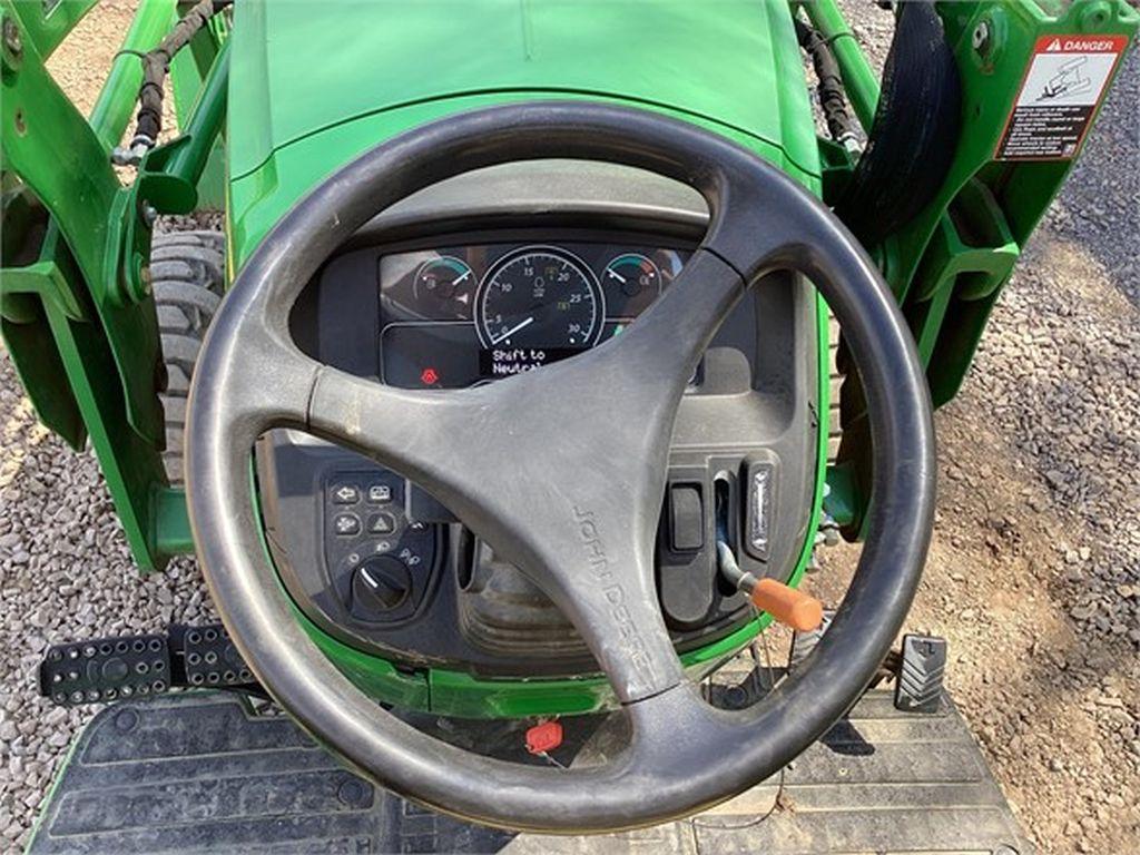 2020 JOHN DEERE 2032R COMPACT TRACTOR