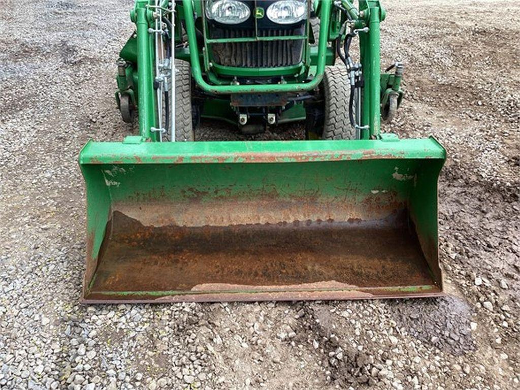 2010 JOHN DEERE 2520 COMPACT TRACTOR