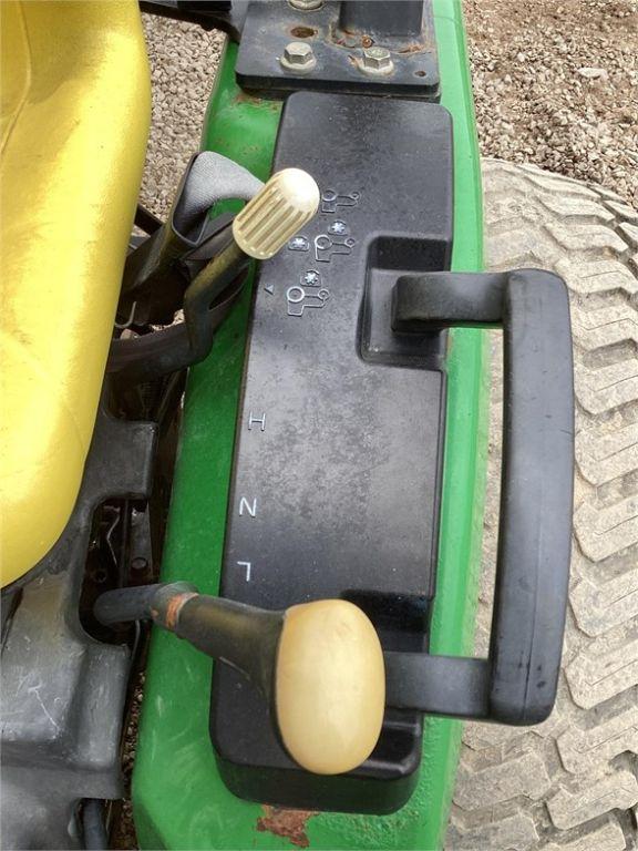 2010 JOHN DEERE 2520 COMPACT TRACTOR