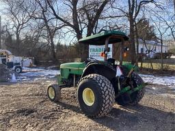 1995 JOHN DEERE 5200 FARM TRACTOR