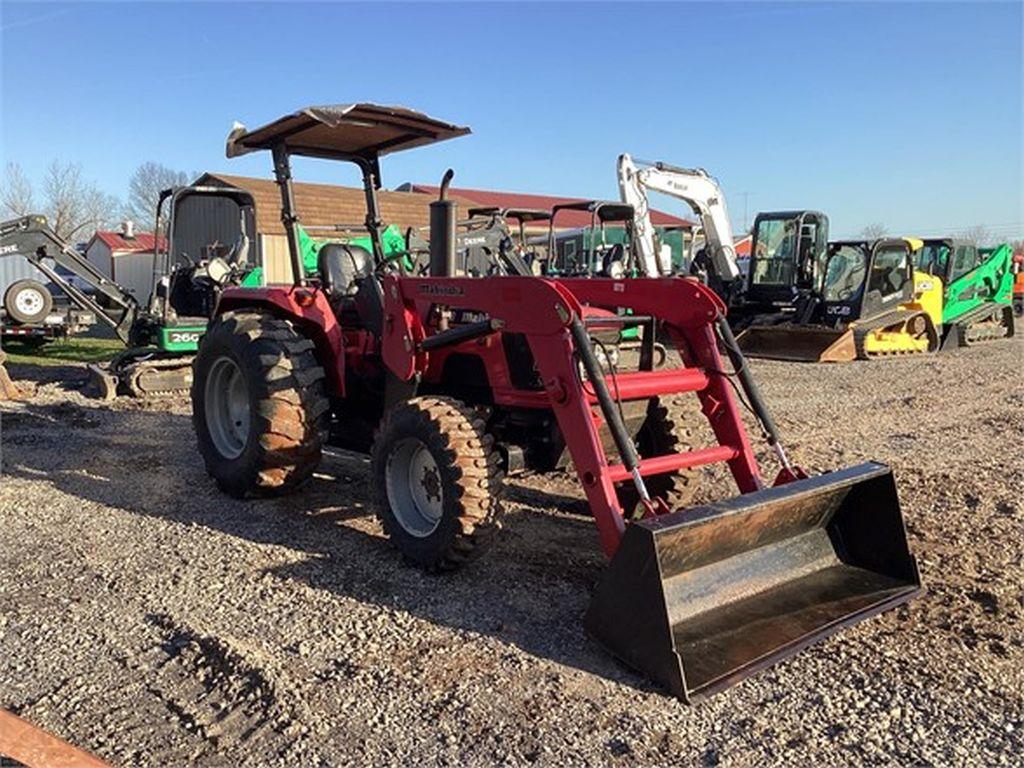 2015 MAHINDRA 4530 FARM TRACTOR