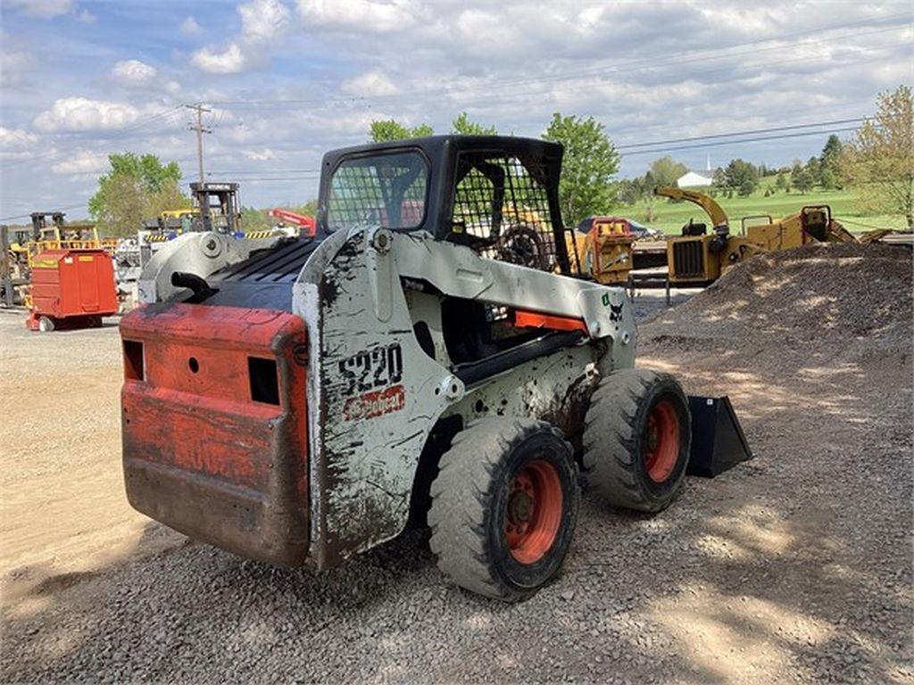 2007 BOBCAT S220 SKID STEER LOADER