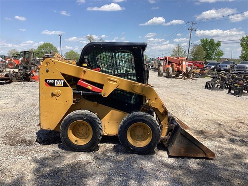 2017 CATERPILLAR 226D SKID STEER LOADER