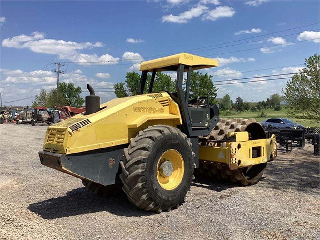 2012 BOMAG BW211PD-40 PADFOOT ROLLER