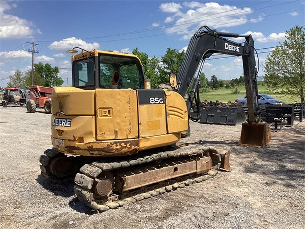 2016 DEERE 85G EXCAVATOR