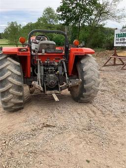 2017 KUBOTA M5-111 FARM TRACTOR