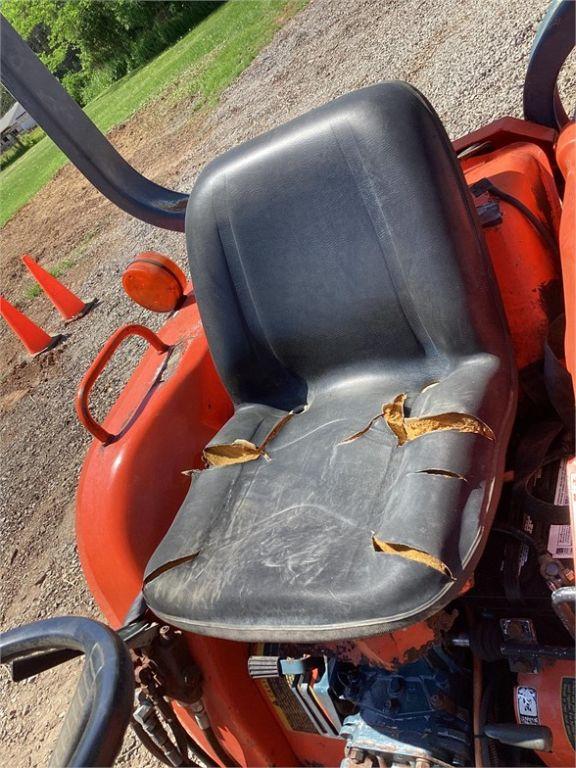 1993 KUBOTA B2150 COMPACT TRACTOR