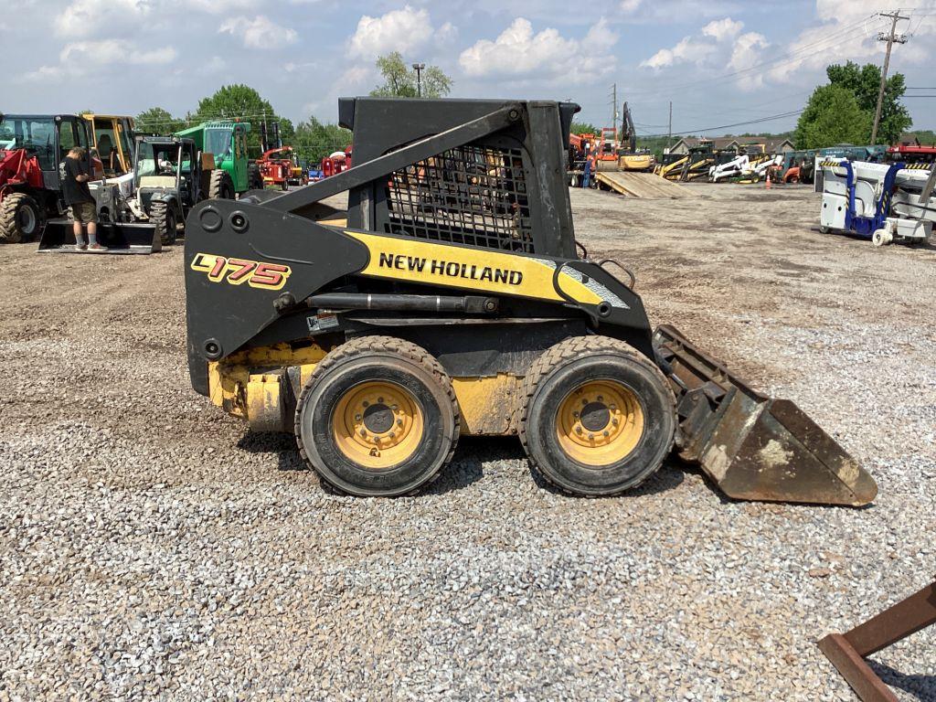 2007 NEW HOLLAND L175 SKID STEER LOADER