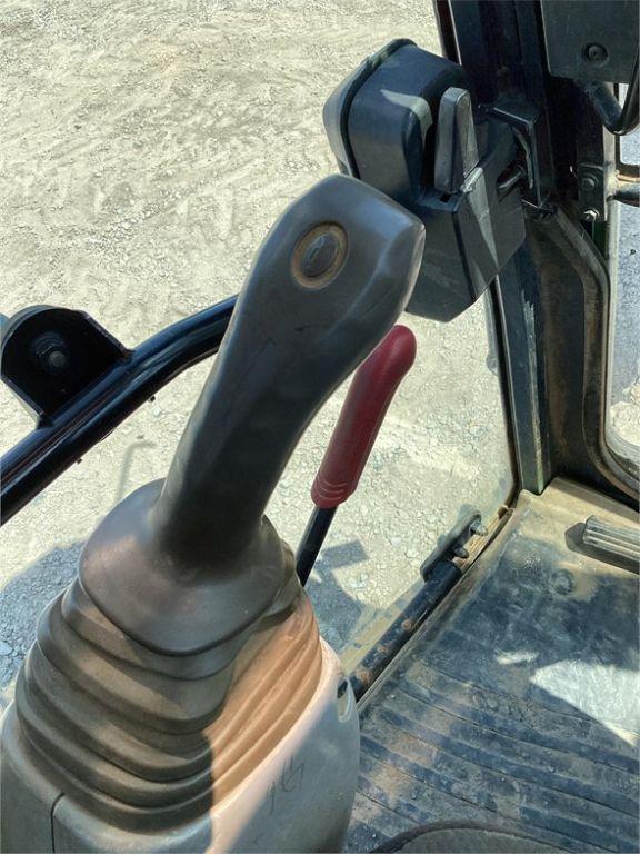 2016 DEERE 85G EXCAVATOR