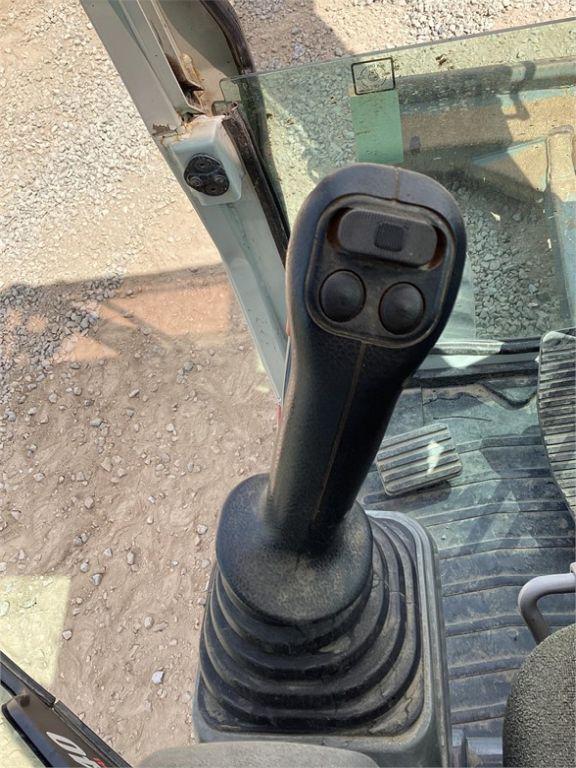 2019 TAKEUCHI TB240 MINI EXCAVATOR