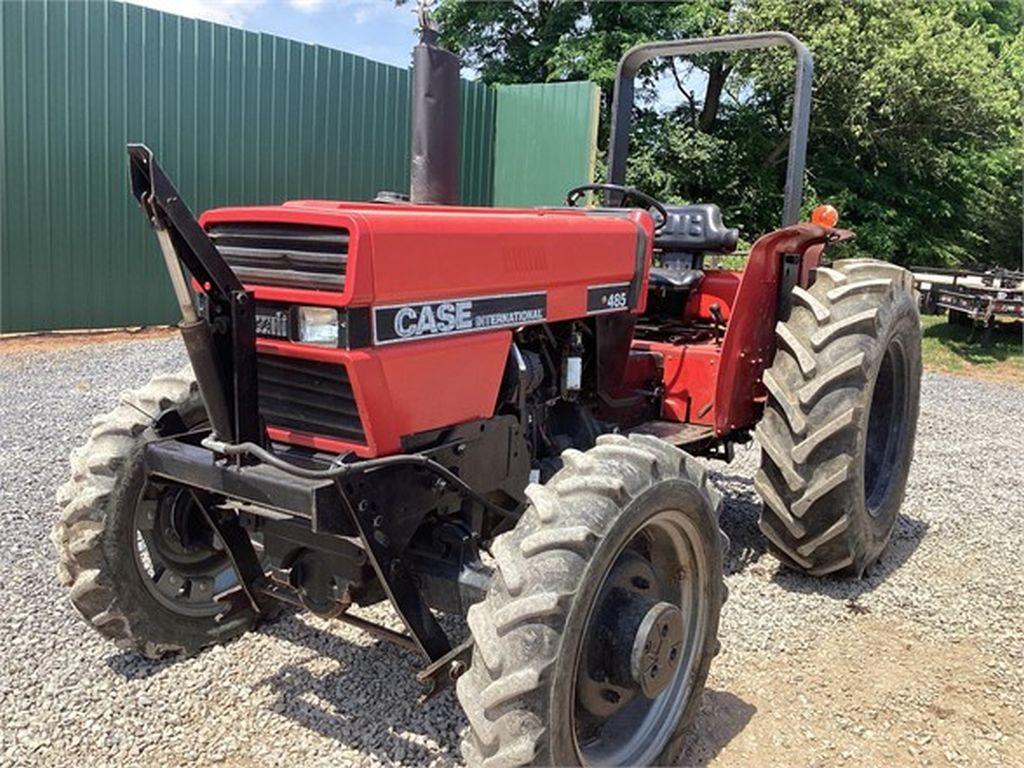 1989 CASE IH 485 FARM TRACTOR