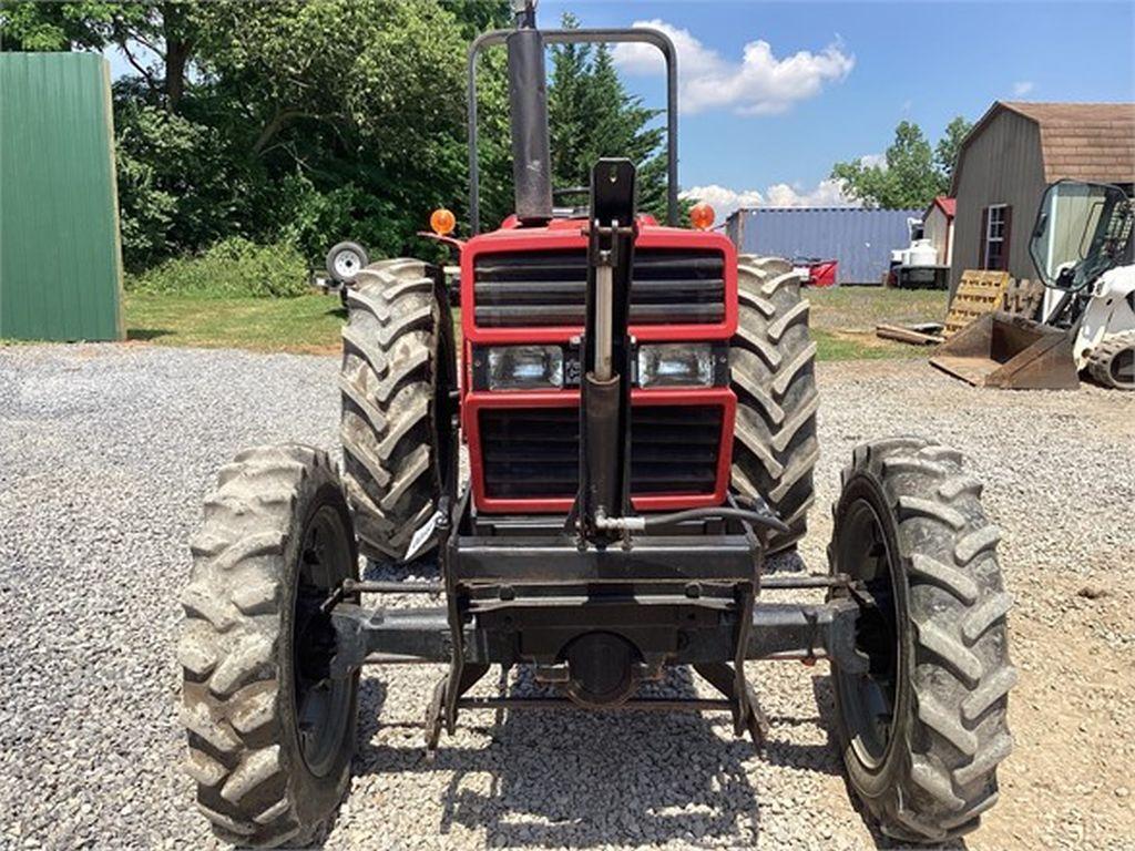 1989 CASE IH 485 FARM TRACTOR
