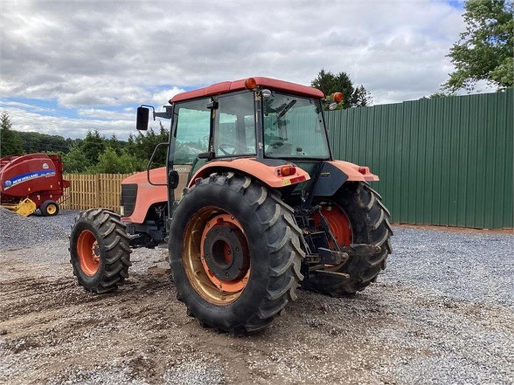 2007 KUBOTA M125X FARM TRACTOR