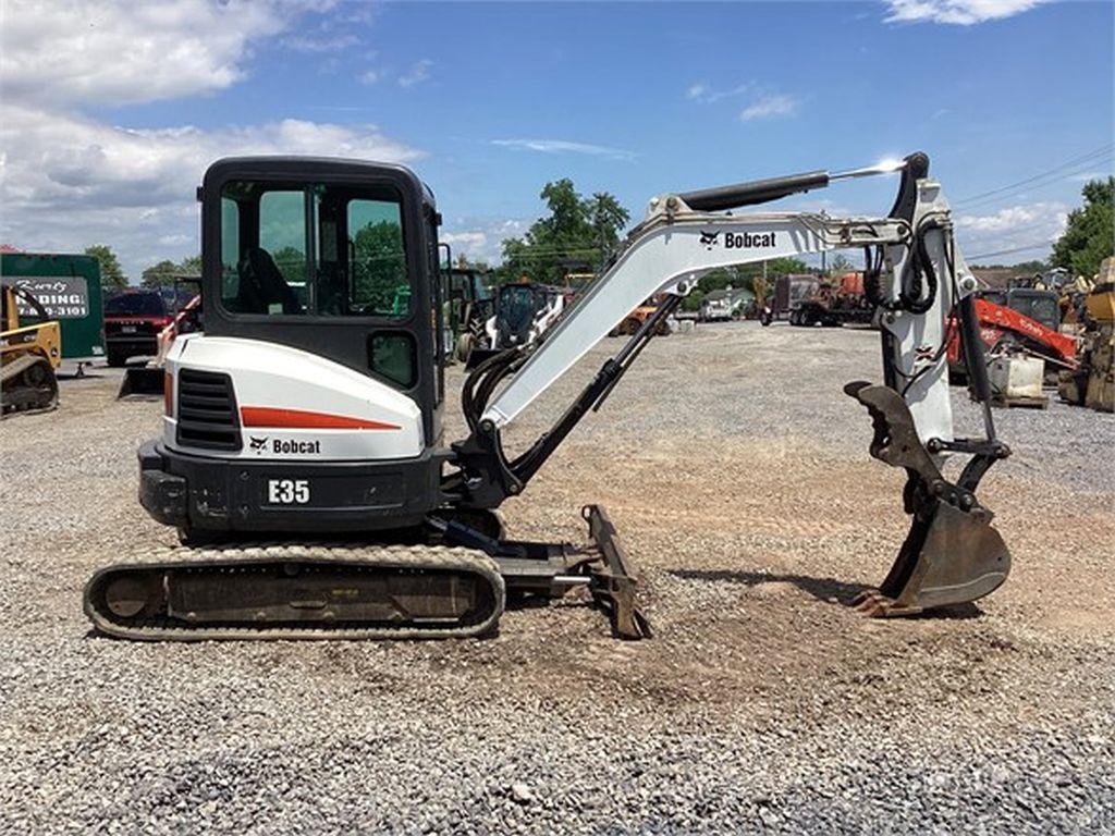 2012 BOBCAT E35 MINI EXCAVATOR