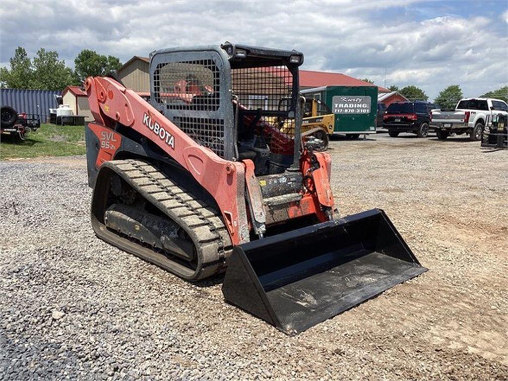 2018 KUBOTA SVL95-2S SKID STEER LOADER