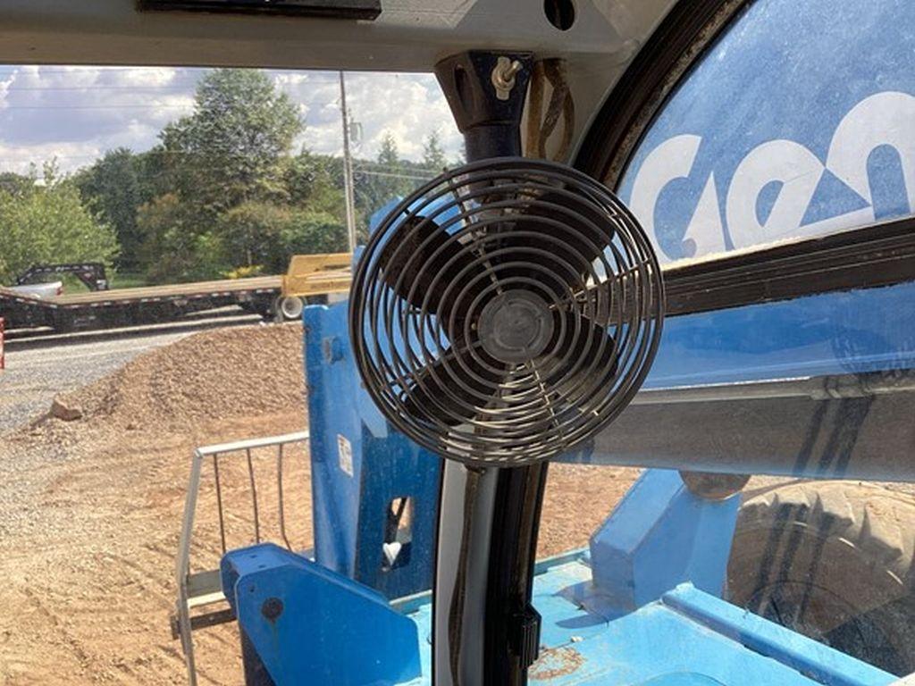 2011 GENIE GTH844 TELEHANDLER