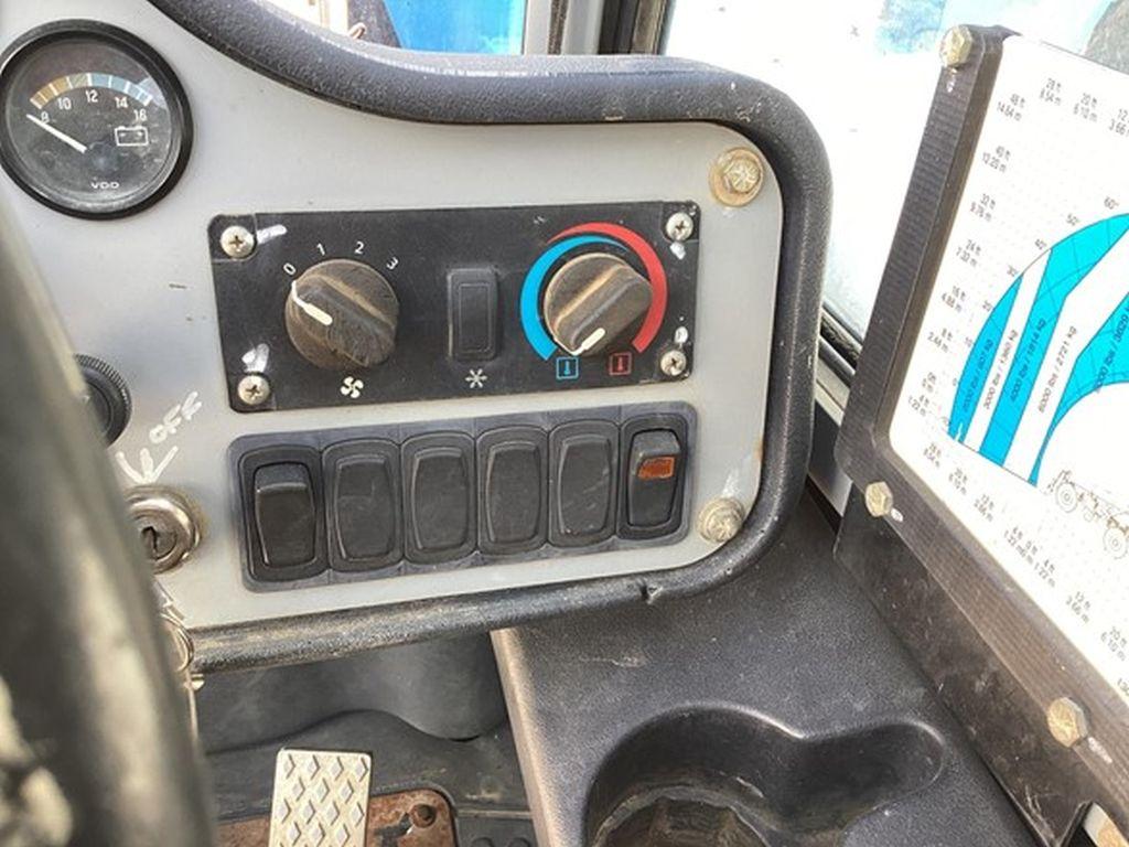 2011 GENIE GTH844 TELEHANDLER