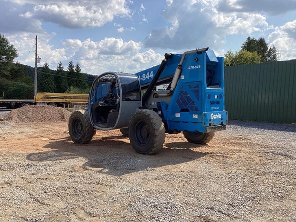 2011 GENIE GTH844 TELEHANDLER