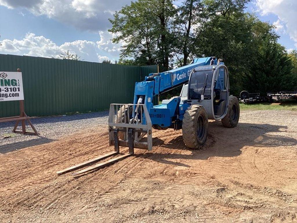 2011 GENIE GTH844 TELEHANDLER