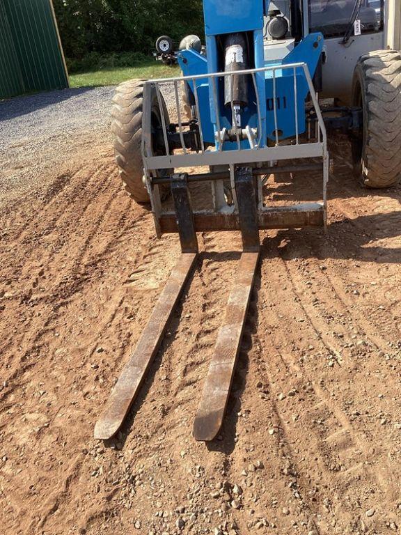 2011 GENIE GTH844 TELEHANDLER