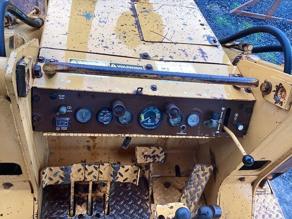 1986 CASE 1150D DOZER